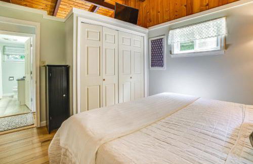 Breathtaking Newbury Cottage with Deck on Chalk Pond - Foto 15