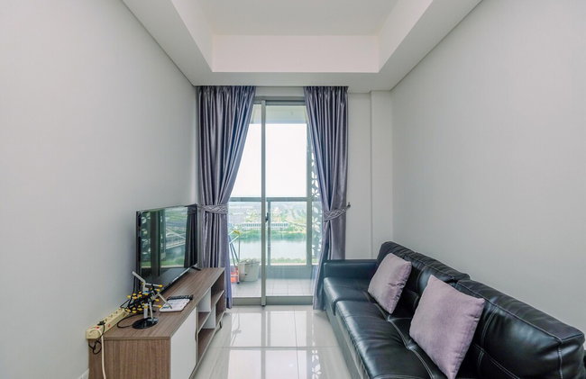 Comfortable And Minimalist 2Br At Gold Coast Apartment - Foto 23