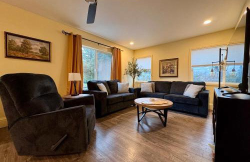 Charming dog-friendly home next to regional park - Foto 53