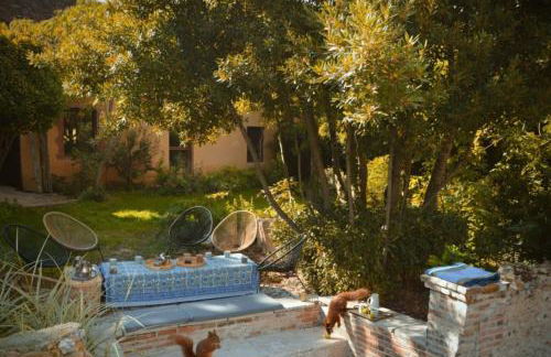 Cottage Mackinley, séjour spacieux et chaleureux, salon de jeux, grande salle à manger, 15 pers, Centre Historique, gare TER - Foto 45
