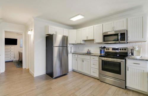 Sailfish Suites 4- Waterfront Pet friendly - Photo 9