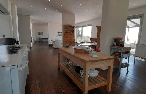 Moderne Villa mit atemberaubendem Seeblick - Photo 31