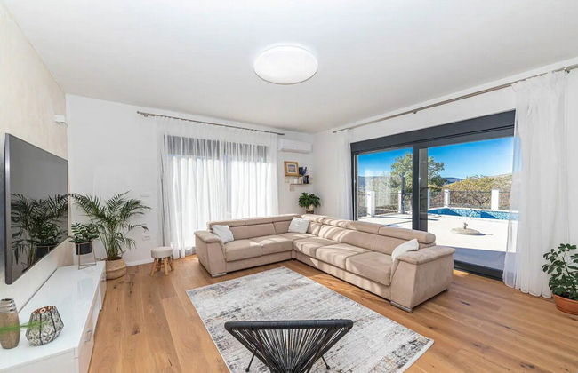 Luxurious Sanctuary Villa Primorski Dolac With Pool - Foto 13