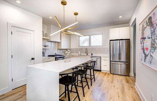 Stylish Getaway with Hot Tub-Near Downtown Indy-Family Friendly - Foto 15