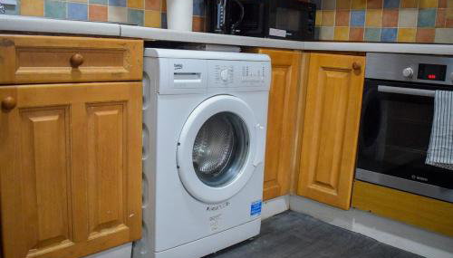 3-bedroom house for contractors in Birstall, Leeds - Foto 4