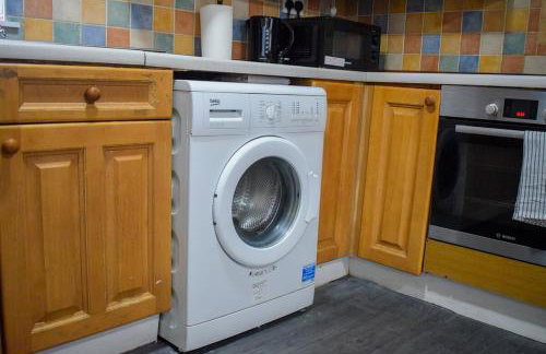 3-bedroom house for contractors in Birstall, Leeds - Foto 4