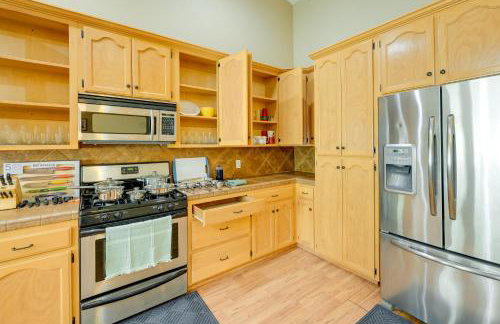 Porterville Getaway with Patio and Valley Views! - Foto 10