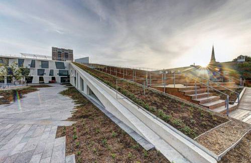 Tranquil Escape- Spa Bath & Pool for One or Couples - Foto 6