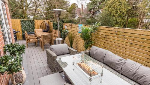 The Coach House - Beautiful and Spacious Outside Decking - Foto 4