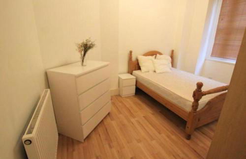 Immaculate One Bed in Tower Bridge Luxurious Taste - Photo 77