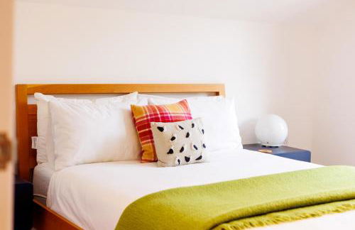 Creek View - A Tranquil Waterside Retreat with a Touch of Luxury and Pontoon - Photo 27