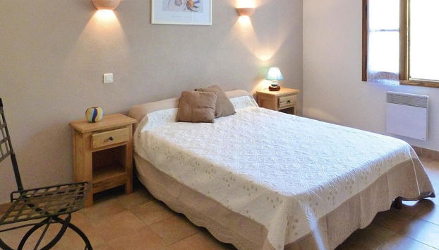 Menerbes Home With Private Pool - Photo 2, Room