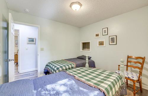 Forest-View Gem on Vaughn Creek Less Than 1 Mi to Dtwn! - Foto 23