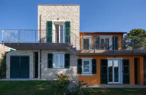"Torretta House", inside Le Agavi Private Park on Lerici hill, shared Pool and Tennis, AC, parking next door, additional parking in Lerici, Cooking Lesson and Wine Tasting - Photo 6
