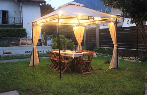 AgliChalet Erbe Montane-Vasca idromassaggio privata condivisa tra i due chalet, con parcheggio privato e colonnina ricarica auto elettrica con supplemento - Photo 2