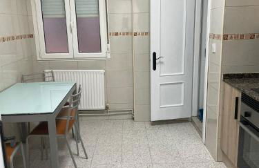 Centro de Gijón con acceso domotizado y buenos acabados - Foto 13