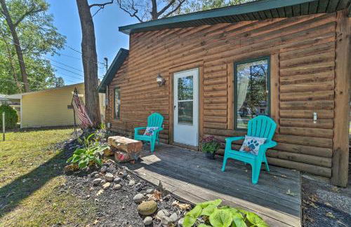 Charming Houghton Lake Cottage with Backyard! - Photo 1