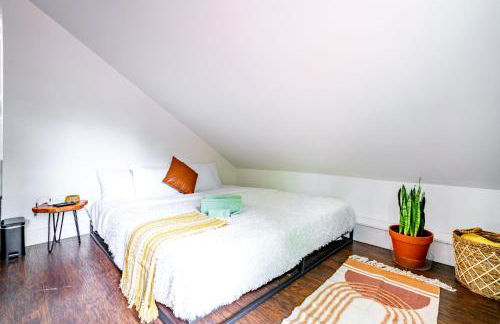 Jungle House Chillicothe Sleeps 24 Downtown Ohio Free Parking - Walk to Historic District - 5BR Luxury Home - Pet Friendly - King Beds - Over 5,800 Five Star Stays - Foto 50