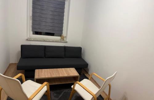 City Apartment 3 #Netflix &Wlan &Kaffee Maschine & Zentral & 500m Innenhafen & 2 min U Bahn - Foto 21