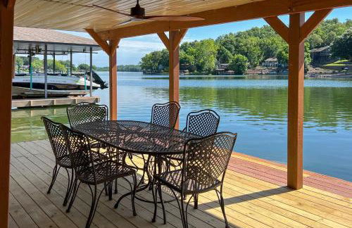 Home in Bella Vista with Deck and Lake Windsor Views! - Foto 40
