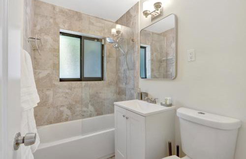 Zen Den - Heated Pool, Work Friendly, Near Beach - Foto 23