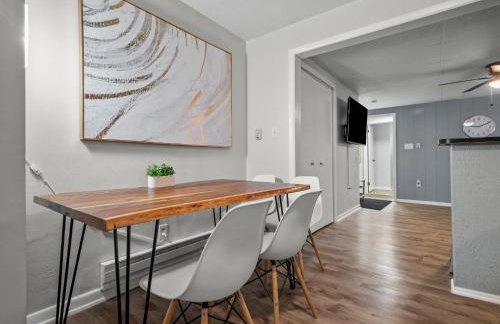 Bloomfield, Pittsburgh Bright and Spacious TWO Bedroom Apt with Free Parking - Foto 11