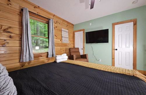 Multiple cabins at Cabin Fever - Foto 61