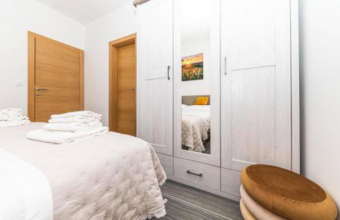 Beautiful Home In Ugljane With Wifi - Foto 36