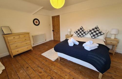 The Shrubbery-Superb Modern home-6 beds-sleeps 11 - Foto 43