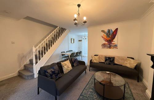 Newbury House Long Stays Free Parking and Wifi - Foto 9