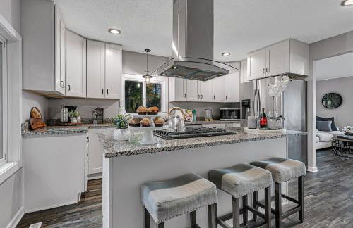 Renovated Lake Cabin with Fire Pit and Kayaks - Photo 7