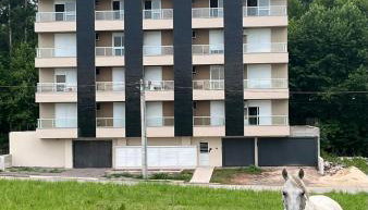 Studio Novo Individual com Sacada e Garagem em Camobi ao Lado da UFSM - Foto 2