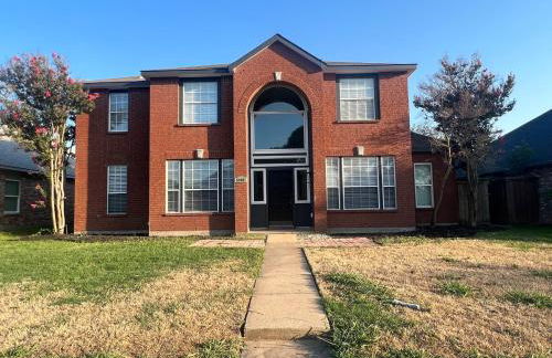 6 Bedroom Home with Pool, Centrally Located - Foto 9