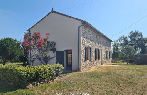 La Dorgisière - Ferme du XVIIe rénovée, grand jardin arboré à 15 min du Puy duFou - Foto 16
