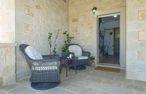 Five-Bedroom Holiday Home In Donji Humag - Photo 14