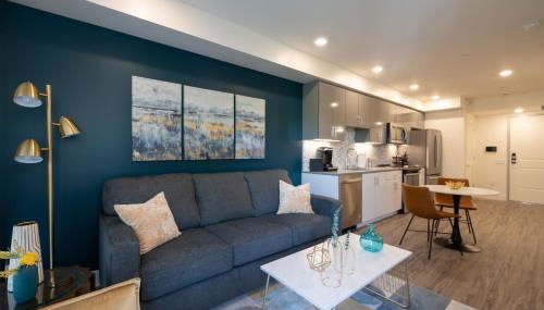 Downtown-Elevator-King Bed-Garage Parking-Laundry - Foto 2