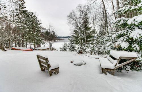 Dock and Foosball Esquagama Lake Family Cabin - Foto 28