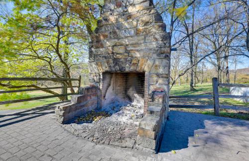 Walk to Golf Course Spacious Rough River Retreat! - Foto 39