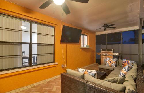 Largo Oasis with Pool and Grill 6 Mi to Beach! - Foto 24