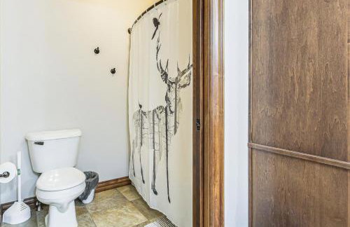 8 Mi to Lambeau Field Family Home in De Pere! - Foto 18