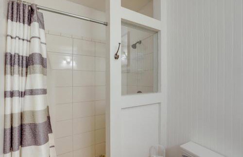 Hot Tub Soaks and Fireside Nights! Marshall Cottage - Foto 25