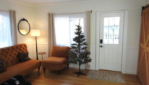 Miners Choice 3 Bedroom on Main St Bonus Rooms Sleeps up to 9 TV WIFI Piano - Foto 2