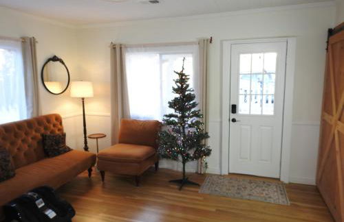 Miners Choice 3 Bedroom on Main St Bonus Rooms Sleeps up to 9 TV WIFI Piano - Foto 2