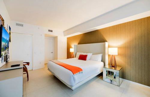 Ocean & City Views l Luxury Beachfront Condo - Photo 36