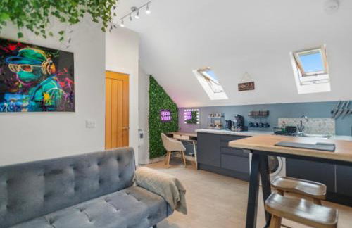 Upbeat Jungle Loft Apartment - Foto 39