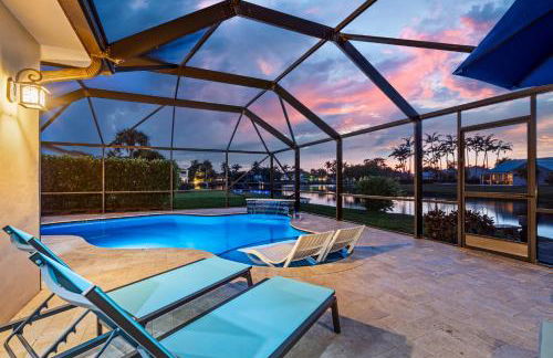 VacationSunwind Delray home! Water Front Pool Dock near Beach - Foto 47