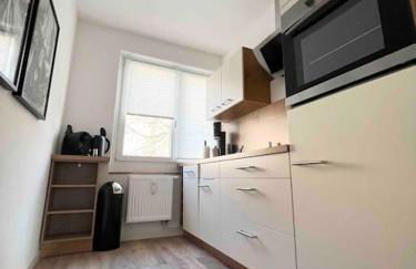 Design Apartment - Wohnen mit Stil und Komfort - Photo 4