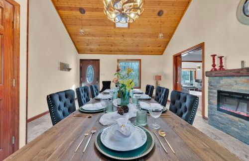 Big Bass Hideaway with Hot Tub - Foto 34