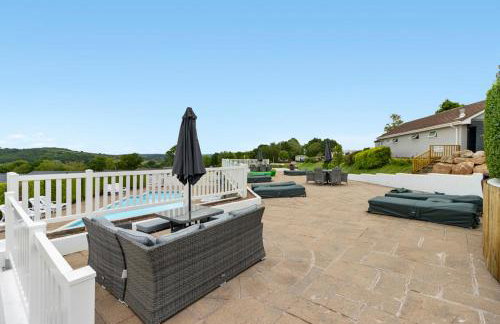 Tor Cottage -No Commercial Sign written Vehicles, Private Hot Tub , 2 Dogs Max,Fishing Nearby & Communal Swimming Pool ,Pool open April to September - Foto 43