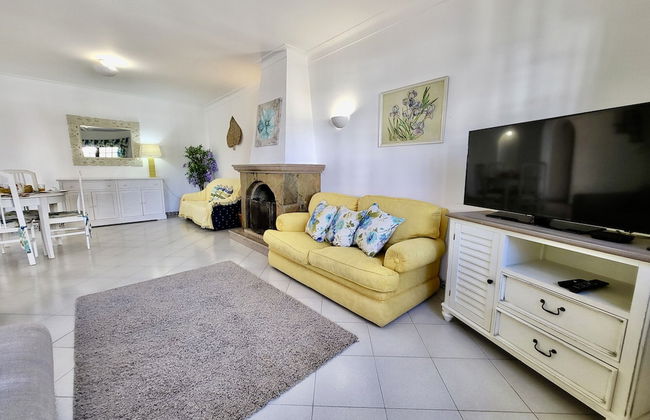 Faro Terrace Villa by Homing - Photo 19